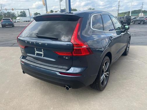 2018 Volvo XC60 T6 Momentum