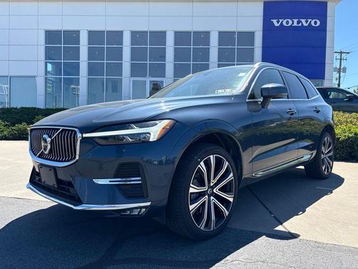 Denim Blue Metallic 2023 Volvo XC60 B6 Ultimate Bright Theme