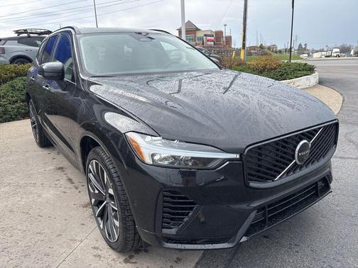 Onyx Black Metallic 2026 Volvo XC60 Plug-In Hybrid Ultra, T8 AWD Electric/Gasoline, Dark