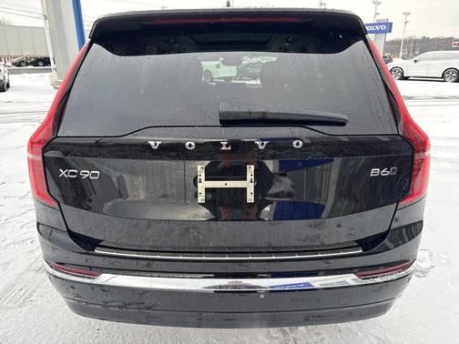2026 Volvo XC90 Plus, B6 AWD Gas (mild hybrid), Gasoline, Bright, 7 Seats