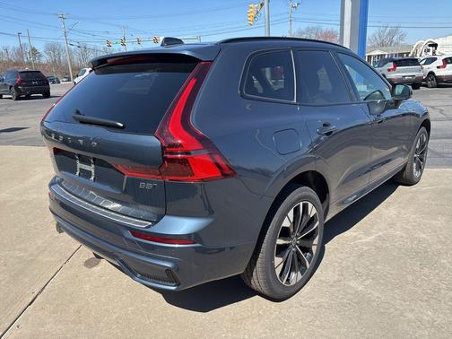 Denim Blue Metallic 2026 Volvo XC60 B5 Plus
