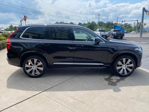 2025 Volvo XC90 Plug-In Hybrid T8 Plus 7-Seater