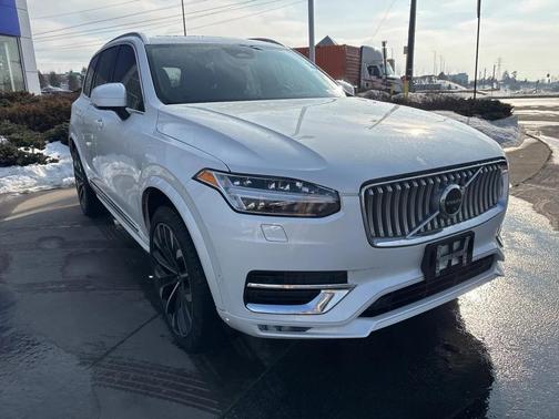 2023 Volvo XC90 B6 Ultimate 7-Seater