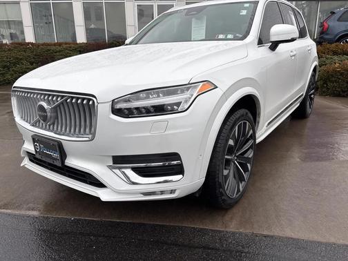 2023 Volvo XC90 B6 Ultimate 7-Seater