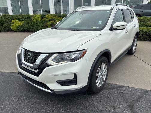 Pearl White Tricoat 2020 Nissan Rogue SV