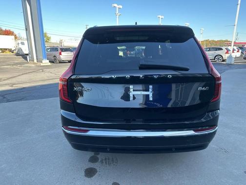 2025 Volvo XC90 B6 Plus 7-Seater