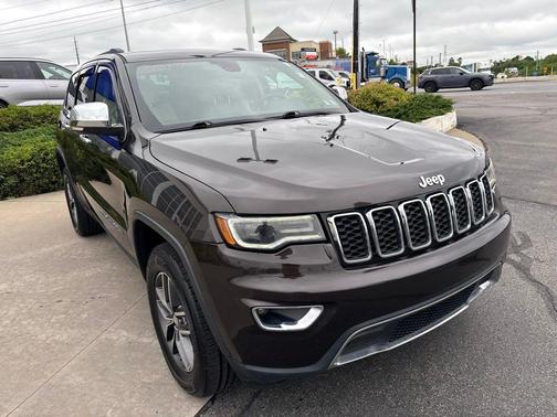Luxury Brown Pearlcoat 2017 Jeep Grand Cherokee Limited