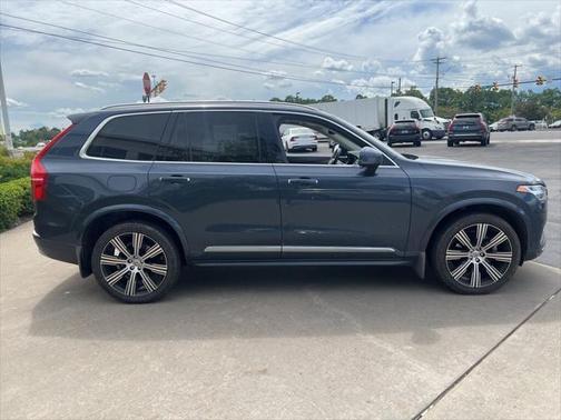 2022 Volvo XC90 T6 Inscription