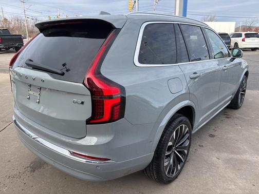 2026 Volvo XC90 Ultra, B6 AWD Gas (mild hybrid), Gasoline, Bright, 7 Seats