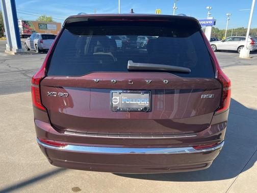 2026 Volvo XC90 B5 Plus 7-Seater