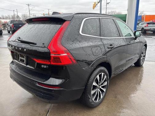 2023 Volvo XC60 B5 Core