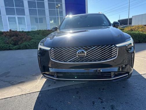 2026 Volvo XC90 B6 Plus 7-Seater