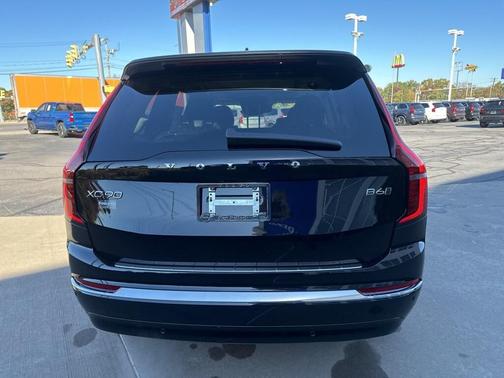2026 Volvo XC90 B6 Plus 7-Seater