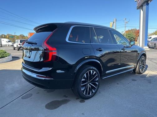 2026 Volvo XC90 B6 Plus 7-Seater