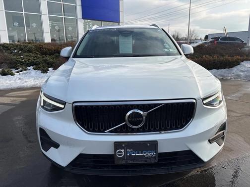 2023 Volvo XC40 B5 Core