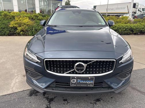 Denim Blue Metallic 2025 Volvo V60 Cross Country Plus, B5 AWD Gas (mild hybrid)