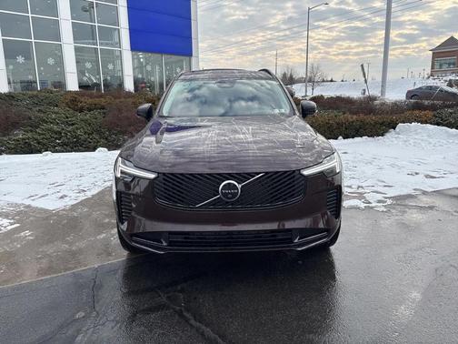 2026 Volvo XC90 Ultra Dark Theme, B6 AWD Gas (mild hybrid), Gasoline, 7 Seats