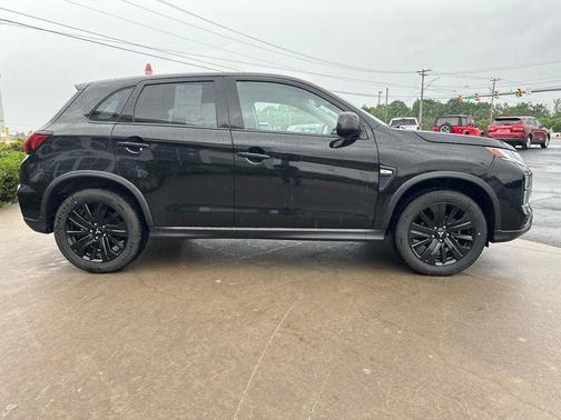 Labrador Black Metallic 2021 Mitsubishi Outlander Sport 2.0 LE