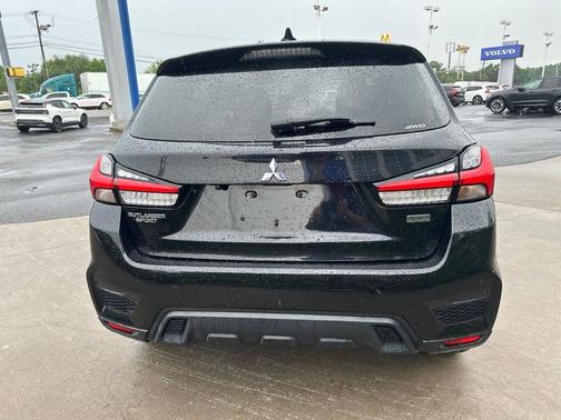 Labrador Black Metallic 2021 Mitsubishi Outlander Sport 2.0 LE