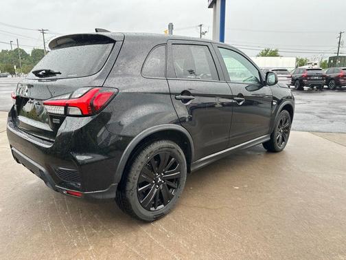Labrador Black Metallic 2021 Mitsubishi Outlander Sport 2.0 LE