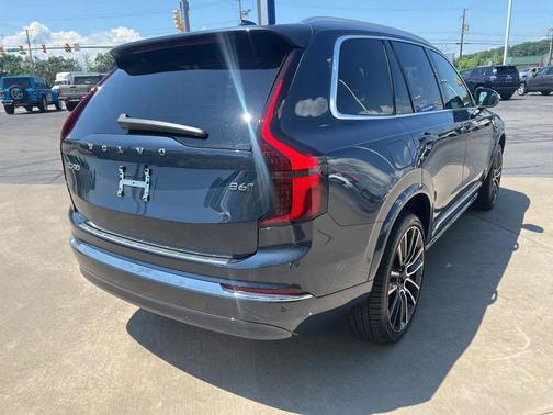 2026 Volvo XC90 B6 Plus 6-Seater