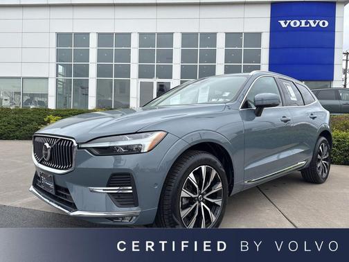 Thunder Grey Metallic 2023 Volvo XC60 B5 Plus Bright Theme