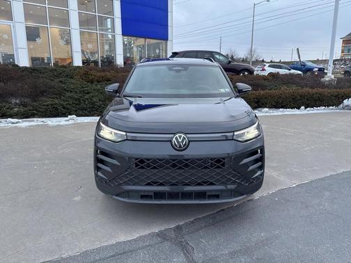 2025 Volkswagen Tiguan 2.0T SE R-Line Black 4MOTION