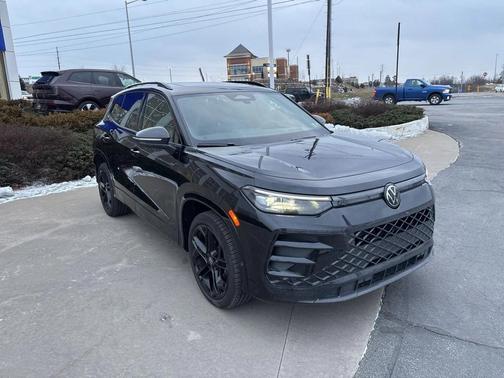 2025 Volkswagen Tiguan 2.0T SE R-Line Black 4MOTION