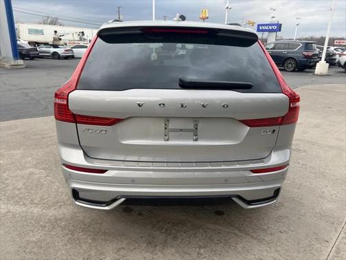 2025 Volvo XC60 B5 Core