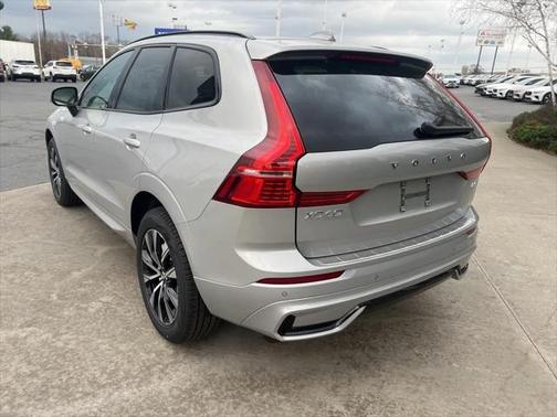 2025 Volvo XC60 B5 Core