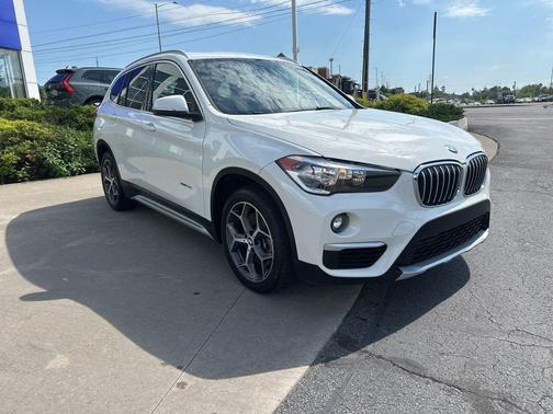 Alpine White 2018 BMW X1 xDrive28i