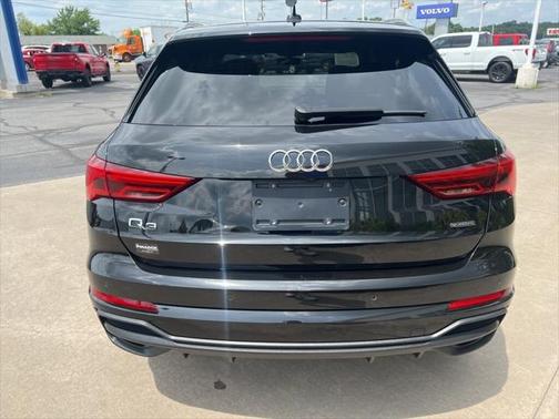 2023 Audi Q3 45 S line Premium Plus