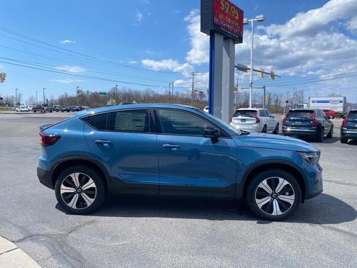2023 Volvo C40 Recharge Pure Electric Twin Plus