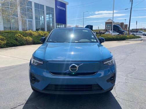 2023 Volvo C40 Recharge Pure Electric Twin Plus