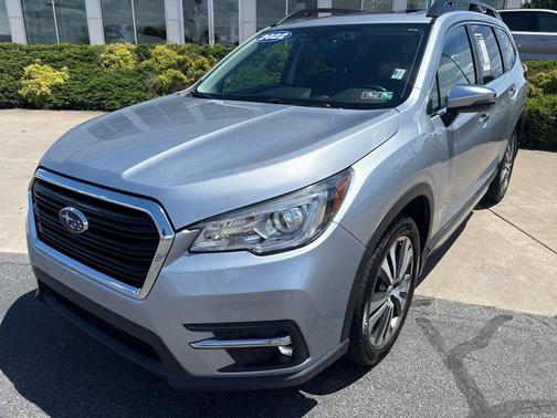 Ice Silver Metallic 2022 Subaru Ascent Touring 7-Passenger