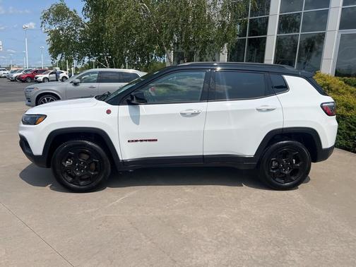 2023 Jeep Compass Trailhawk