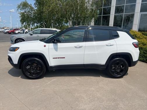 2023 Jeep Compass Trailhawk