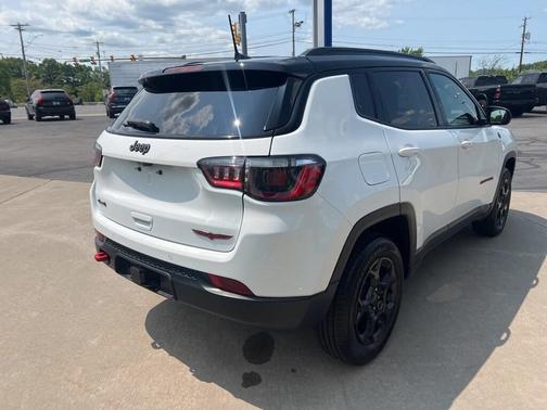 2023 Jeep Compass Trailhawk
