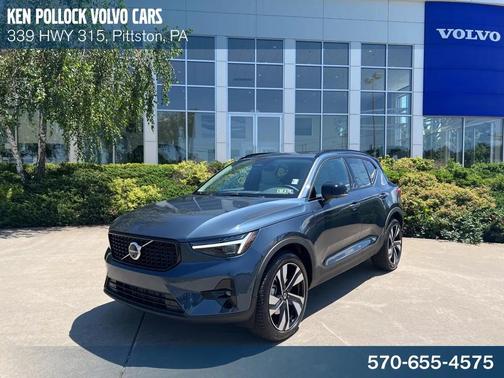 2026 Volvo XC40 Ultra, B5 AWD Gas (mild hybrid), Dark