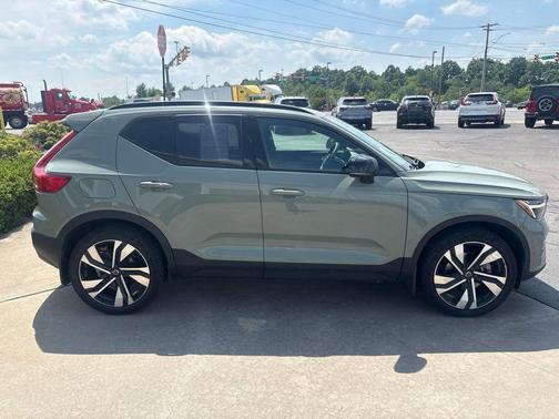 Sage Green Metallic 2024 Volvo XC40 B5 Plus Dark Theme
