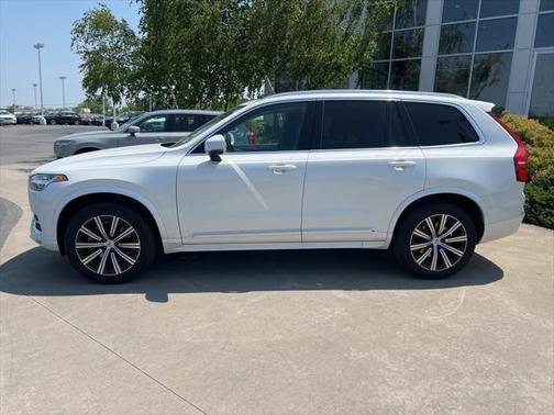 2024 Volvo XC90 B5 Core Bright Theme
