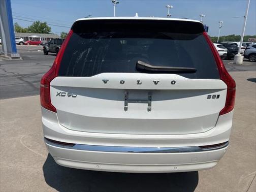 2024 Volvo XC90 B5 Core Bright Theme