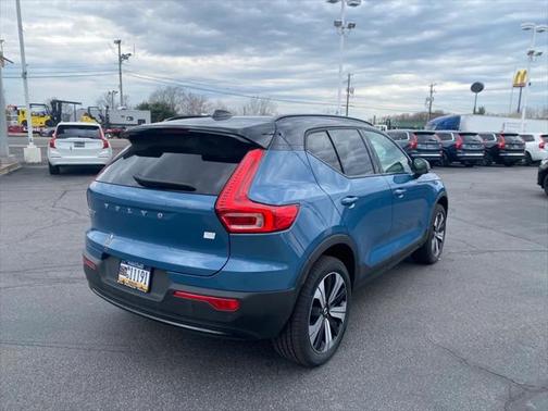 2023 Volvo XC40 Recharge Pure Electric Twin Plus