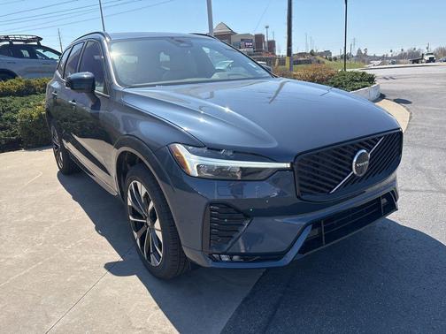 Denim Blue Metallic 2026 Volvo XC60 B5 Plus