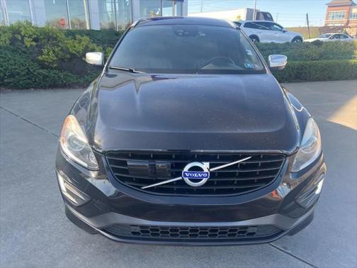 2016 Volvo XC60 T6 Drive-E R-Design Platinum