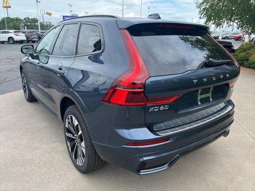 2026 Volvo XC60 B5 Plus