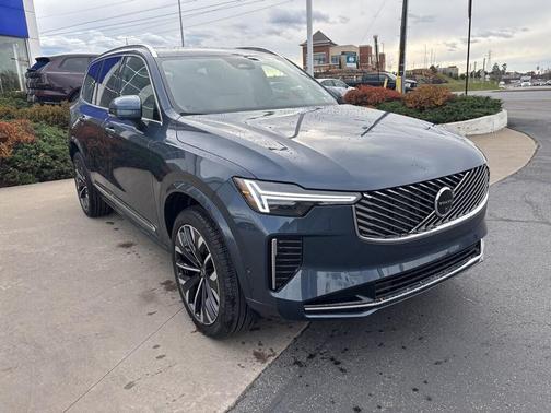 2026 Volvo XC90 B6 Plus 7-Seater