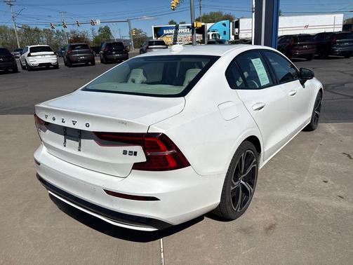 Crystal White Metallic 2024 Volvo S60 B5 Core Dark Theme