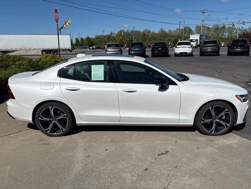 Crystal White Metallic 2024 Volvo S60 B5 Core Dark Theme
