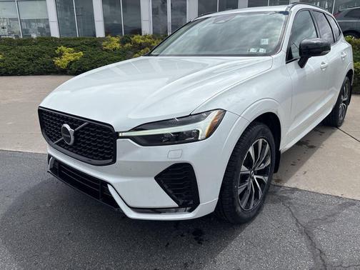 Crystal White Metallic 2024 Volvo XC60 B5 Core Dark Theme